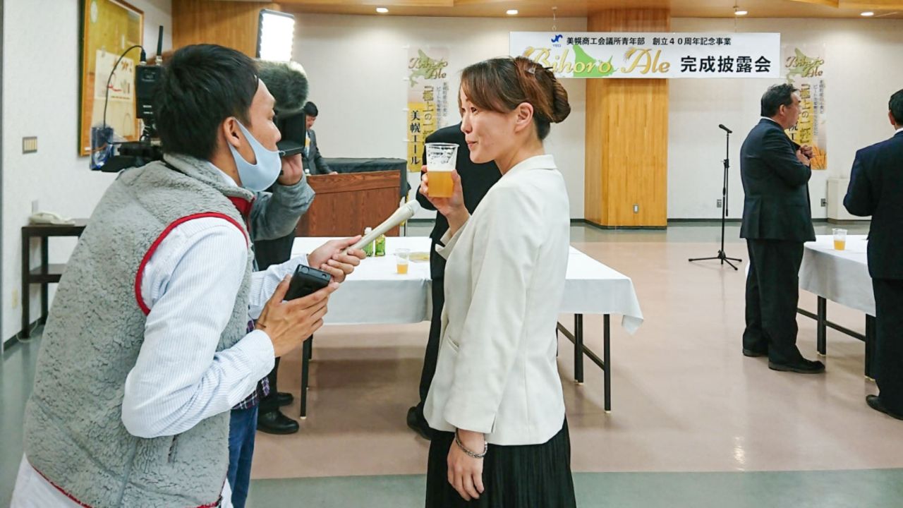 完成披露会 どさんこワイドのテレビ取材もありました